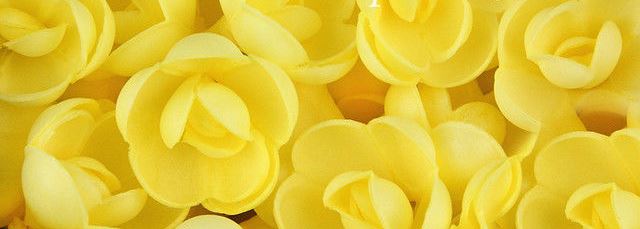Вафельные Розы большие 56 шт желтые СоюзПищеПром