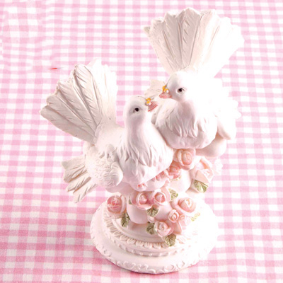 Фигурка для свадебного торта Свадебные голубки 12 см